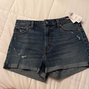 Abercrombie denim shorts NWT